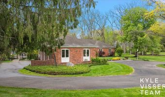 1585 River Oaks Dr SE, Ada, MI 49301