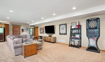 2055 Silver Maple Trl, North Liberty, IA 52317