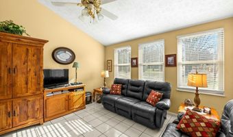 1067 Brighton Dr, Alcoa, TN 37701