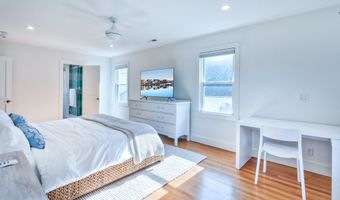 82 Thimble Island Rd, Branford, CT 06405