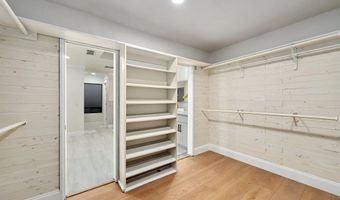 4367 Summit Dr, La Mesa, CA 91941