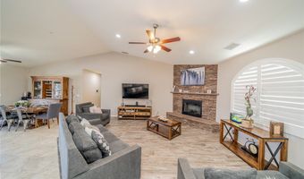 13546 Rincon Rd, Apple Valley, CA 92308