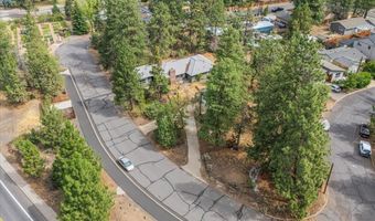 438 NE 9th St, Bend, OR 97701
