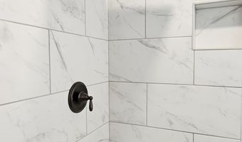 16504 Eden Dr, Athens, AL 35613