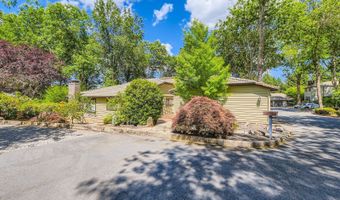 7582 SW CRESMOOR Dr, Beaverton, OR 97008