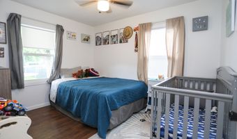1724 S 1st St, Aberdeen, SD 57401