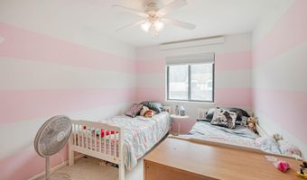 15 W Meadow Dr, Albany, NY 12203
