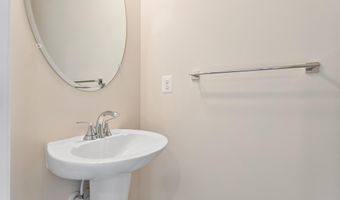 7249 MOUNTAINEER Dr, Alexandria, VA 22306