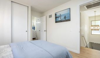 4062 Valeta 334, San Diego, CA 92110