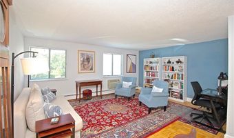 66 Girard Ave 312, Newport, RI 02840