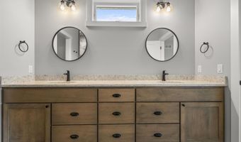 822 Westbridge Trl, Waunakee, WI 53597