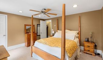 182 Leicester St, Auburn, MA 01501