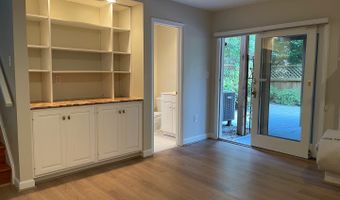 9715 WHITLEY PARK Pl #TH-11, Bethesda, MD 20814