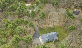 9 Maxwell Dr, Brookline, NH 03033