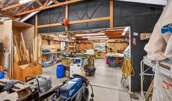 24185 Wildwood Glen Ln, Alpine, CA 91901