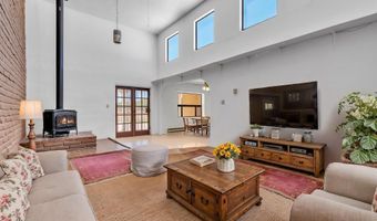 22 Paizalas Dr, Bosque, NM 87006