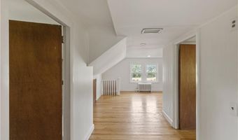 90 Hilltop Rd, East Providence, RI 02914