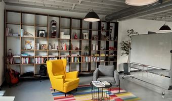 1342 N Main 6, Ann Arbor, MI 48104