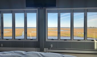 265 Cypress Dr, Bayville, NJ 08721