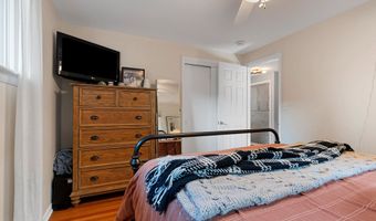 1312 N VIOLA St, Appleton, WI 54911