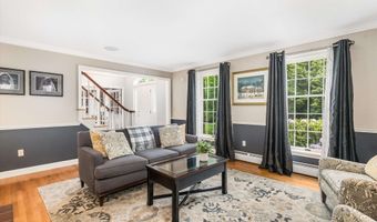 76 Plummer Rd, Bedford, NH 03110