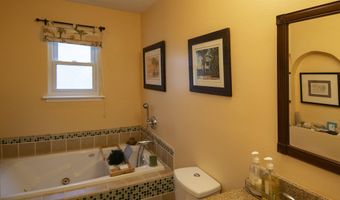 13207 Pinehurst Ave NE, Albuquerque, NM 87111