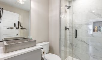 26 S Chestnut Ave, Arlington Heights, IL 60005