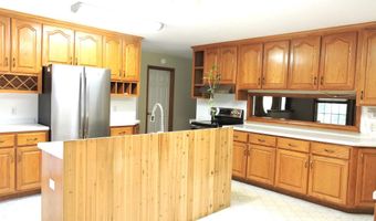 2 S SHORE Dr, Lincoln, DE 19960