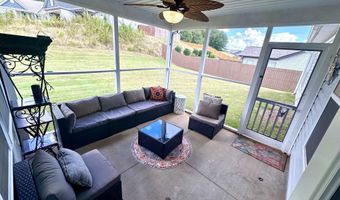 166 Mistwood Ln, Boiling Springs, SC 29316