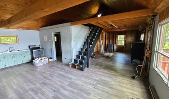 10 Crescent Dr, Barnstead, NH 03225