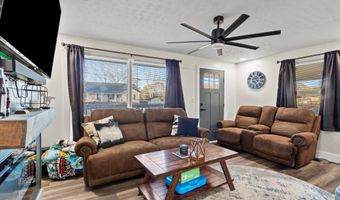 102 W Sims Ave, Albertville, AL 35950
