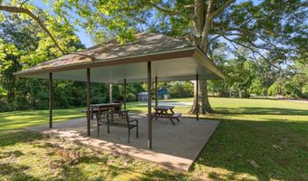 86 Hidden Hills Lake Rd, Arnaudville, LA 70512