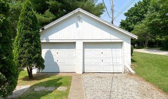 138 N Harrison St, Bloomfield, IN 47424
