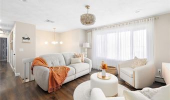 54 Salem Ave, Cranston, RI 02920