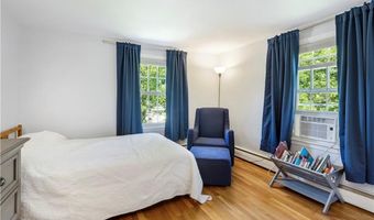 111 Juniper Dr, North Kingstown, RI 02852