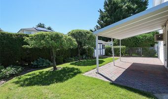 49 Lee Ave, Albertson, NY 11507