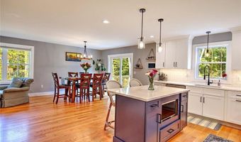 296 Twin Brook Ln, Coventry, RI 02816