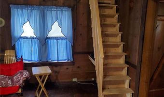 95 Mohawk St, Coventry, RI 02816