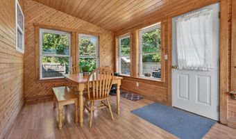 61 Sunny Hollow Pl, Bangor, ME 04401