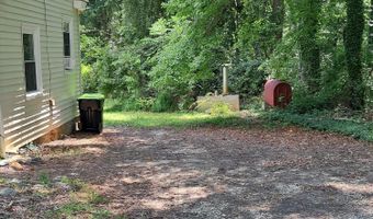 208 Lee Grant Ave, Appomattox, VA 24522