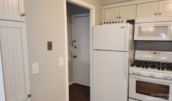 1217 Island Dr 204, Ann Arbor, MI 48105