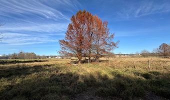 1320 Lake Dr, Ashland, OH 44805