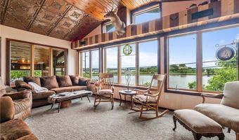 160 N State Road 35, Alma, WI 54610