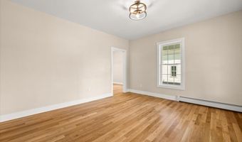 33 Brookline St, Abington, MA 02351
