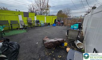 909 N 6th St, Allentown, PA 18102