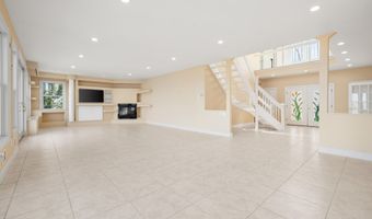 1100 Island Dr, Bayville, NJ 08721