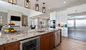 281 Lakeshore Dr, American Falls, ID 83211