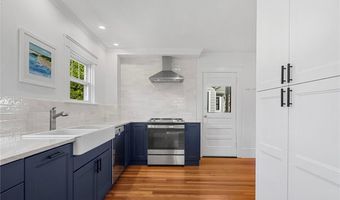 58 Bliss Rd, Newport, RI 02840