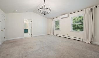 54 Trillium Trl, Bangor, ME 04401