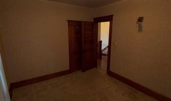 339 3rd St, Ashton, IA 51232